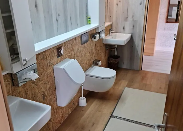 Appart-pension Seehang Pensión Velden am Wörthersee